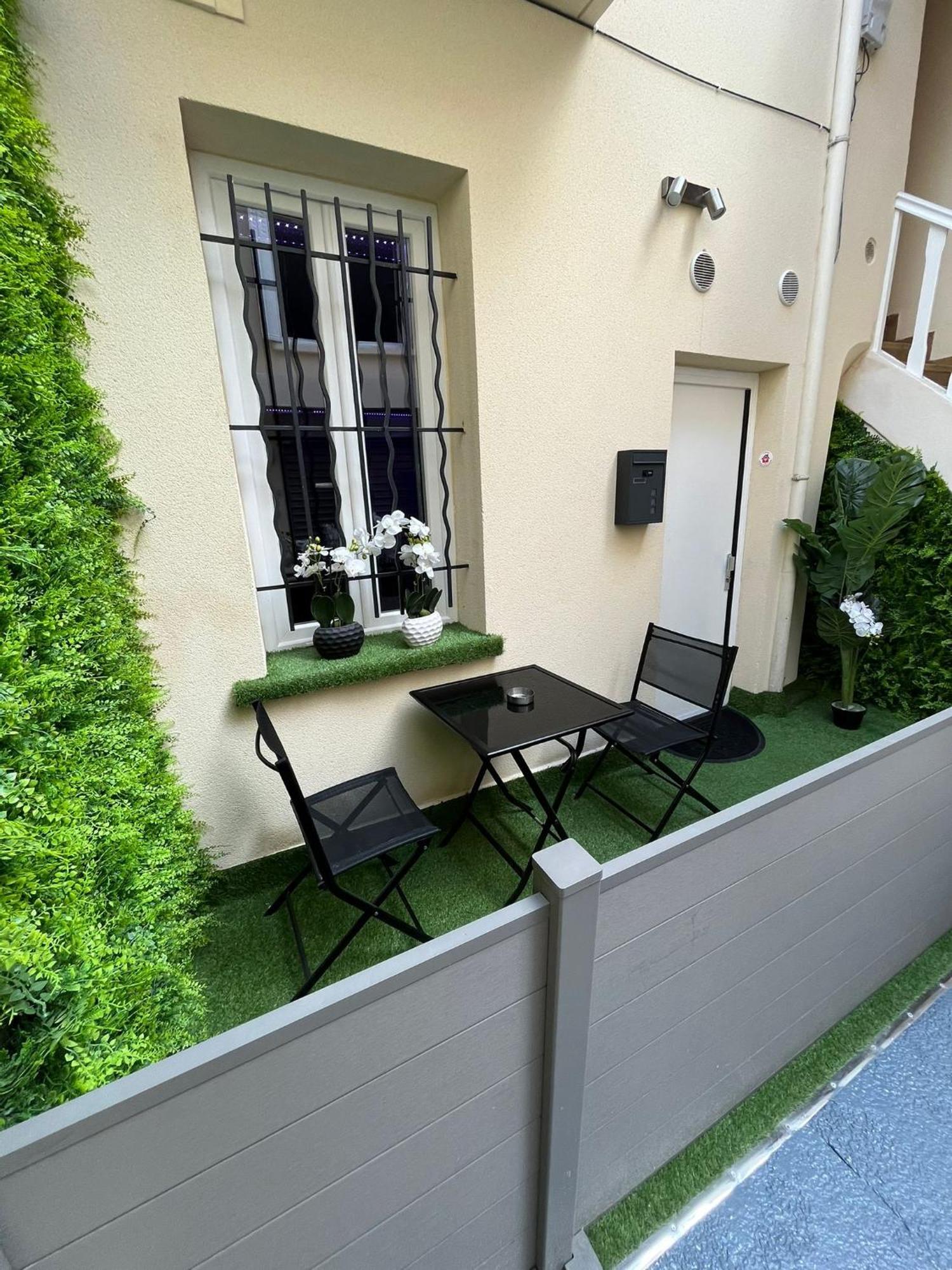 Room & Jacuzzi - Stade De France Saint-Denis  Ngoại thất bức ảnh